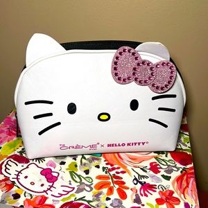 Hello Kitty Makeup Bag